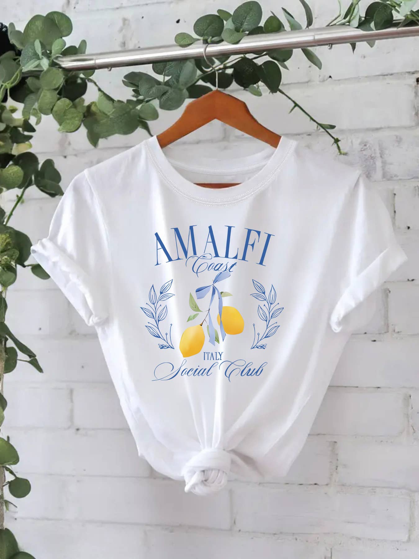 Essential Versatile AMALFI lemon Graphic t-shirt - House Of Jedidiah