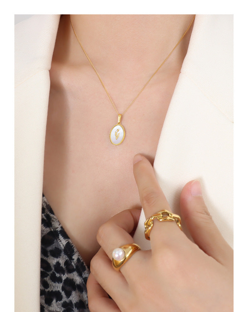 Tulipe Necklace – White Mother-of-Pearl Tulip Pendant