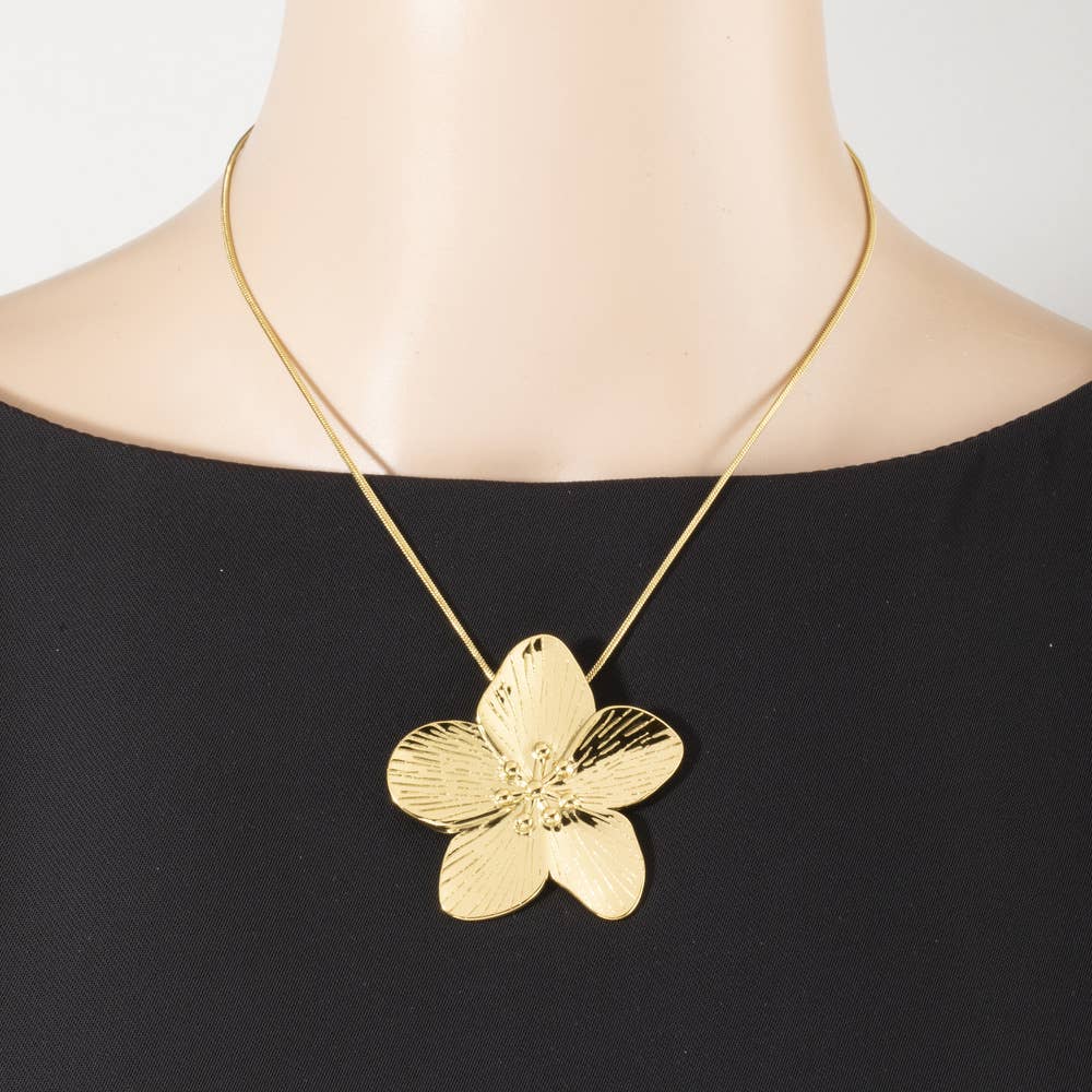 Plumeria Flower Beaded Center Pendant Necklace - House Of Jedidiah